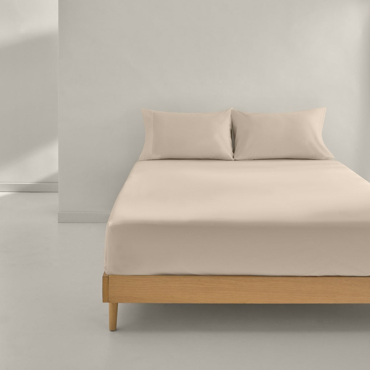 HOMI-SABAN-A MARRON BEIGE-0
