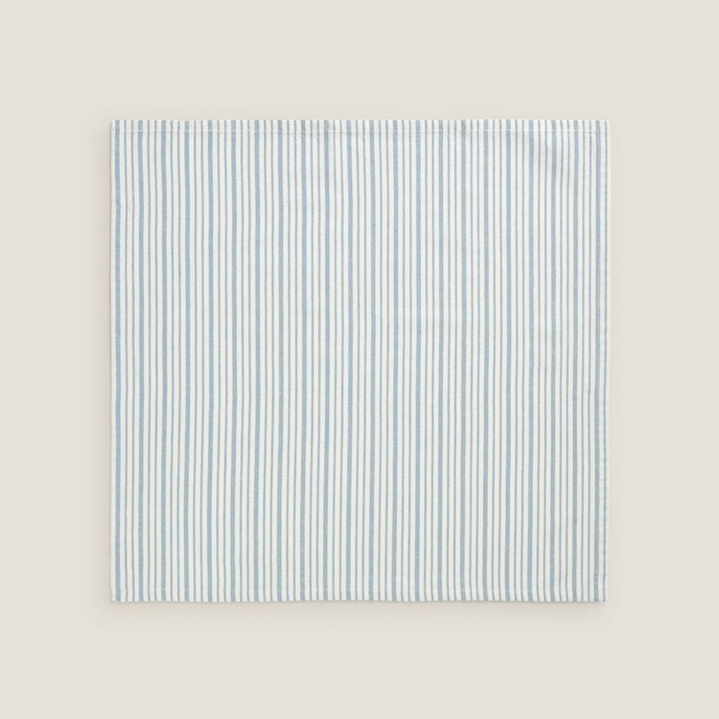 HIJACKIE-TRAPO-A AZUL-2